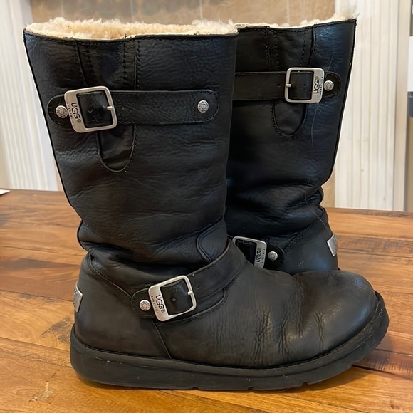 Ugg Australia Black Buckled Boots Size 9 - Picture 1 of 12